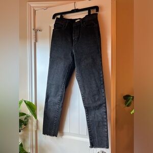 GUC Levi’s Wedgie Skinny, High Waist / Button Fly / Dark Grey Wash / Size 26